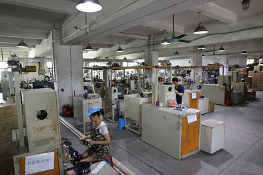الصين Dongguan Dezhijian Plastic Electronic Ltd